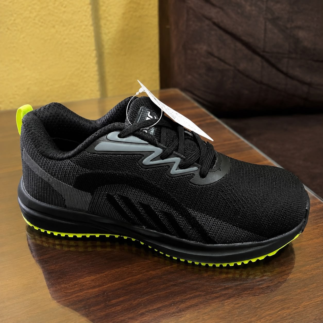 Unistar Arrow Shoes