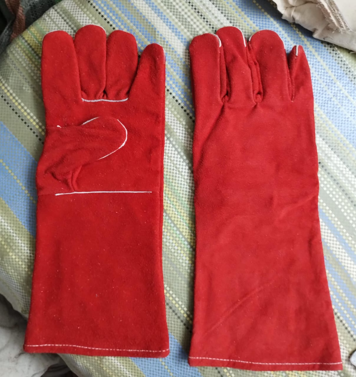 Red Winter Leather Hand Gloves